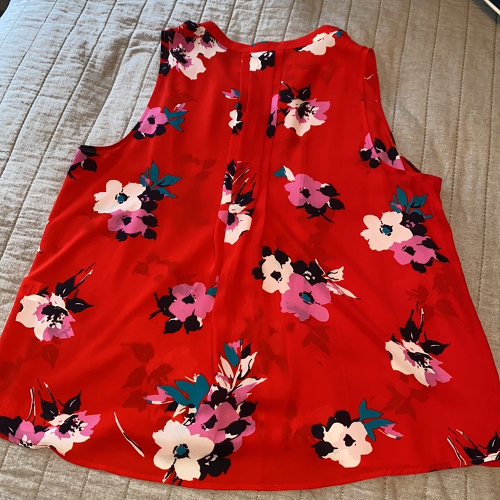 Red Floral Tank - Picture 4 of 4